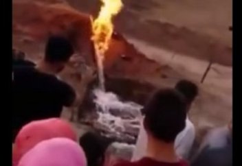 От пен судың бір жерден шыққаны әрі таңдандырды әрі шошытты (видео)