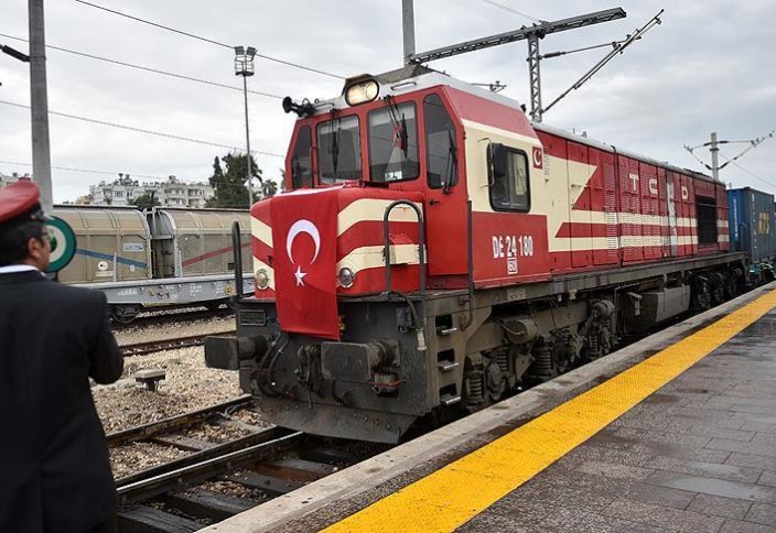 В турецкий Мерсин прибыл первый поезд из Казахстана