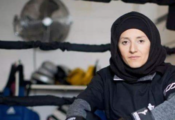 Спортсменка в хиджабе удостоилась медали Британской империи