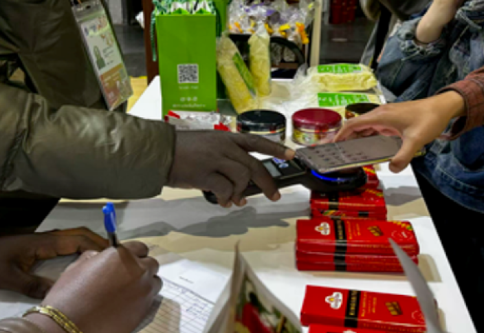 Гана была признана в Китае первой африканской страной, внедрившей систему платежных решений