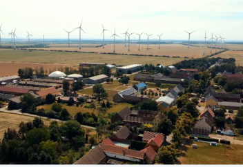 Немецкая деревня, работающая на своих силах