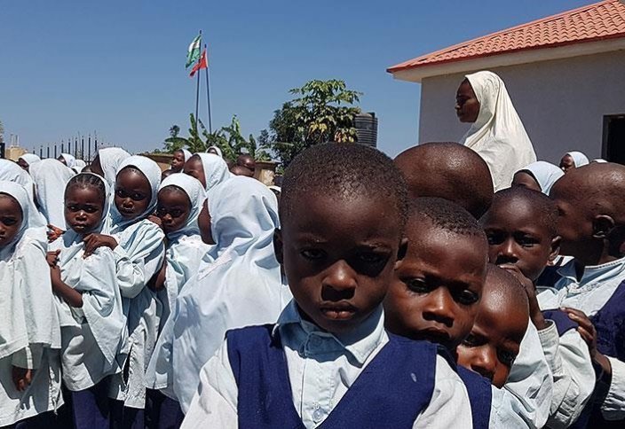 В школах Нигерии разрешили носить хиджаб. В Баварии уроки ислама будут включены в школьную программу