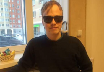 Незрячий парень из России: "Когда заговорил на казахском, все были в восторге" (видео)