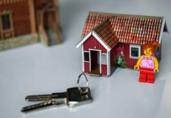 Как получить жилье от государства в Казахстане