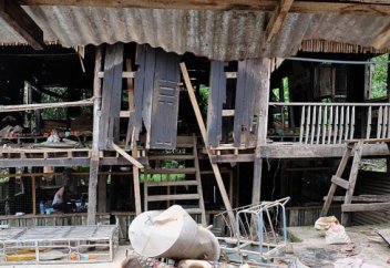 Буддан радикалдары мешітті қиратып кетті (фото)