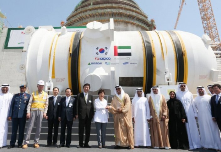 В ОАЭ построили первый в арабском мире атомный реактор