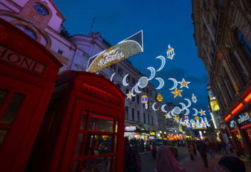 Лондон осветили фонари Рамадана (фото+видео)