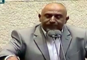 Израиль парламентінде күтпеген жағдай орын алып, азан шақырылды (Видео)