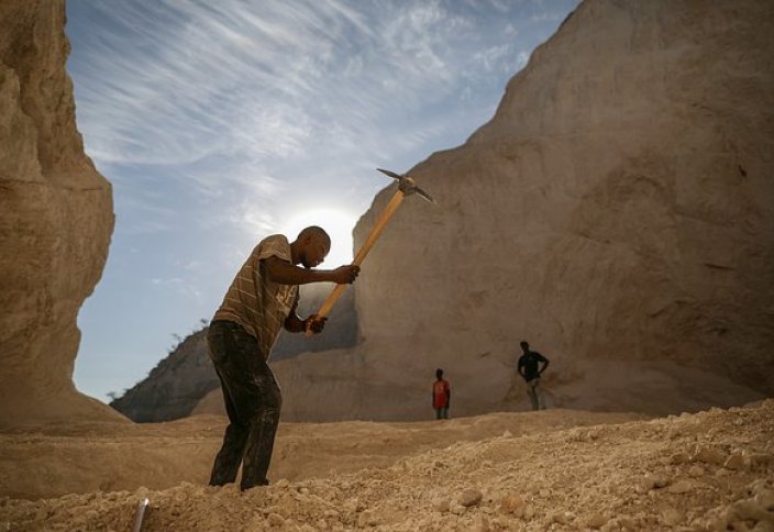 В мире идет борьба за песок. Почему важнейший для строительства ресурс скоро станет большой редкостью?