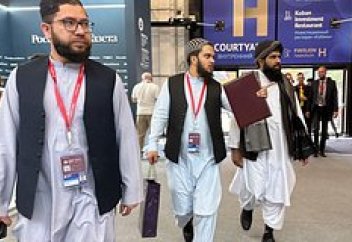 Талибы на ПМЭФ заинтересовались исламским банкингом