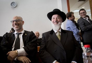 Суд ужесточил наказание бывшего главного раввина Израиля
