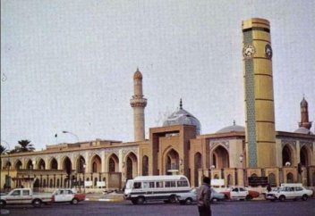 Абу-Ханифу превратили в безмолвную «икону»