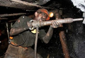 Қазақстанда 360 мың адам денсаулыққа зиян және қауіпті еңбек жағдайында жұмыс істейді