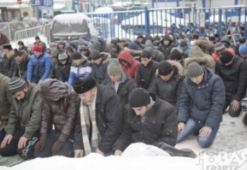 Намаз на рекордном морозе ожидает россиян