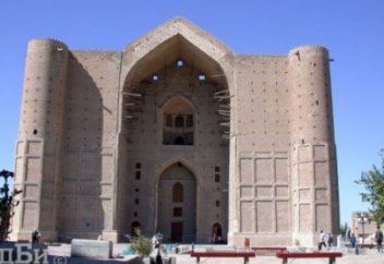 Яссауидің  жастар тәрбиесіндегі орны