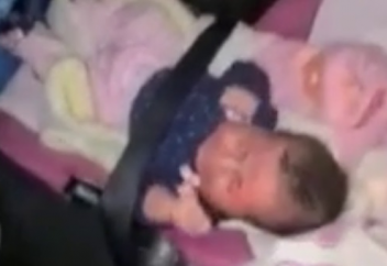 Израильские силовики задержали палестинца и его жену, оставив их маленьких детей одних в машине ночью (ВИДЕО)