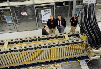 Разные: Электромагнитная пушка: оружие будущего (фото+видео)