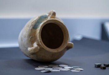 Араб жерінен аңызға айналған қазына табылды