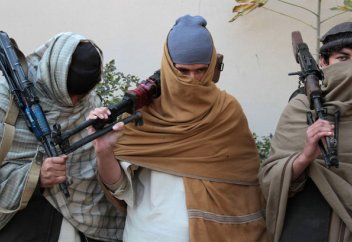 Тәліптер АҚШ президентіне хат жазды