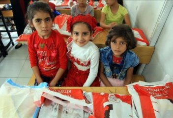 600 тысяч сирийских детей получают образование в Турции