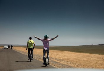 Уступи дорогу: электротранспорт стал полноправным участником движения в Казахстане