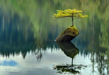 "Ғұмыры бір адамның түсінгенге, азан менен намаздың арасындай"