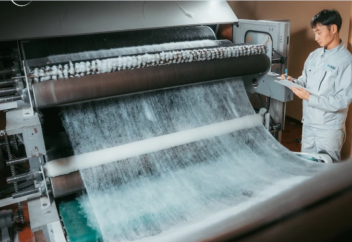 Тележүргізушілердің етегіндегі фотолар