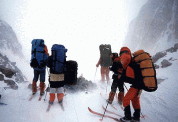 Туристы из каких стран тратят больше всего на путешествия - и где они любят бывать?