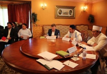 ДІНИ ОҚУ ОРЫНДАРЫНА 373 ГРАНТ БӨЛІНДІ (ФОТО)