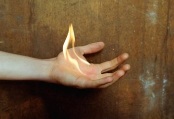 Завесы травмы. Как травматический опыт искажает мышление и эмоции