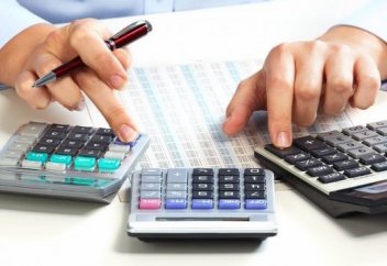 Какие критерии степени риска используются при таможенном контроле