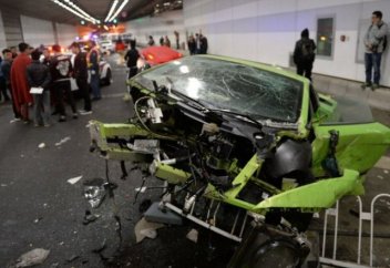 Қымбат көліктер соқтығысып қалды