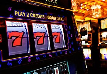 Тойға келген қонақтарды құмар ойынмен қызықтырған кәсіпкер ұсталды