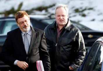 Өзіне-өзі қол жұмсау бойынша кеңес берген онлайн-нұсқаушы сотқа тартылды