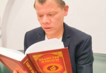 Ислам дінін қабылдаған  Денис нені армандайтынын айтты