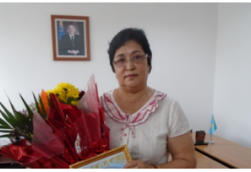 Құлағы естімейтін жандарға бейне-телефон диспетчер қызметі көмектеседі