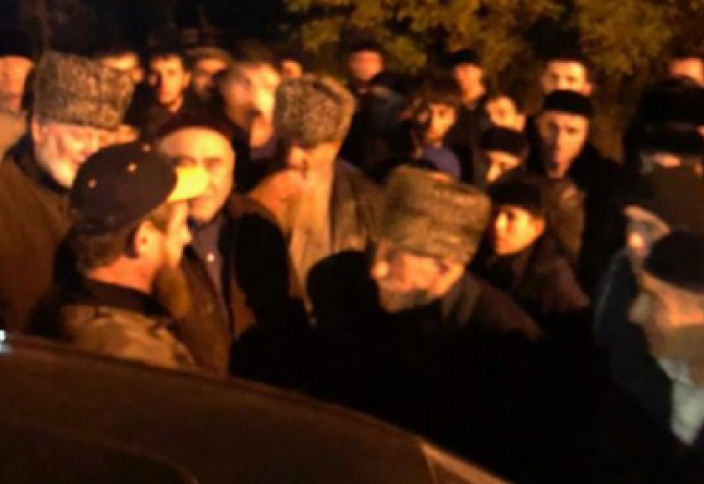 Кадыров приехал в Ингушетию за извинениями и сам попросил прощения (видео)