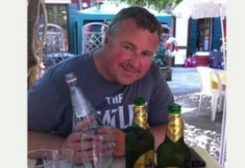 Исламға жала жапқан тағы бір саясаткер партиядан шығарылды