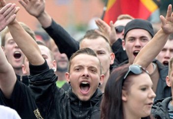 Миграционный кризис "потопил" левые партии Европы