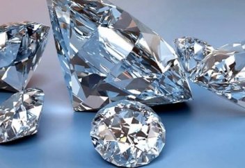 "Ал сен бәрінен бағалысың!"