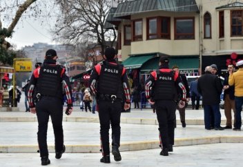 В Турции готовят меры для борьбы с преступлениями против беженцев