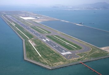 В Японии из отходов делают целые острова (видео)