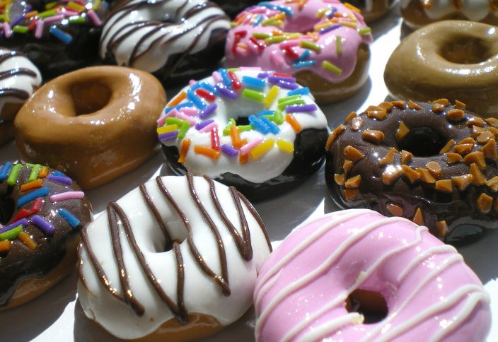Ученые объяснили неконтролируемую тягу к сладкому