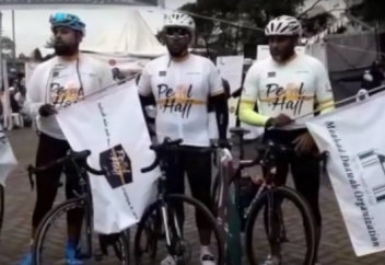 Паломники из Кении отправились в Хадж на велосипедах (ФОТО, ВИДЕО)