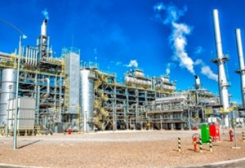 В Туркмении открыли первый в мире завод по производству бензина из газа