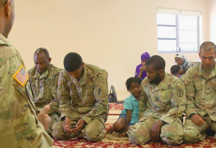 Мусульмане вступают в армию охотнее, чем другие конфессии - исследование