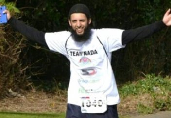 Ауыз бекіткен мұсылман Сирия халқы үшін жүгіреді