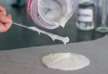 Создан самый термостойкий биопластик в мире. Он выдерживает температуру до 740°С