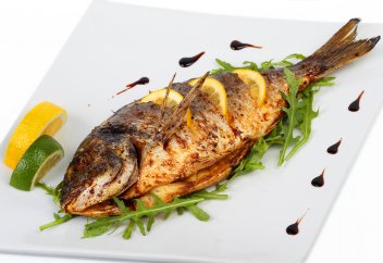 Ғалымдар: Балық жеу адам өмірін ұзартады