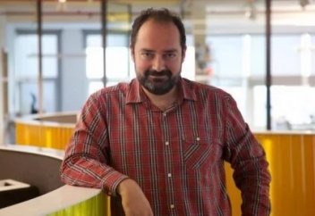 Түркиялық кәсіпкер қарамағындағы жұмысшыларға $200 мыңнан сыйақы берді